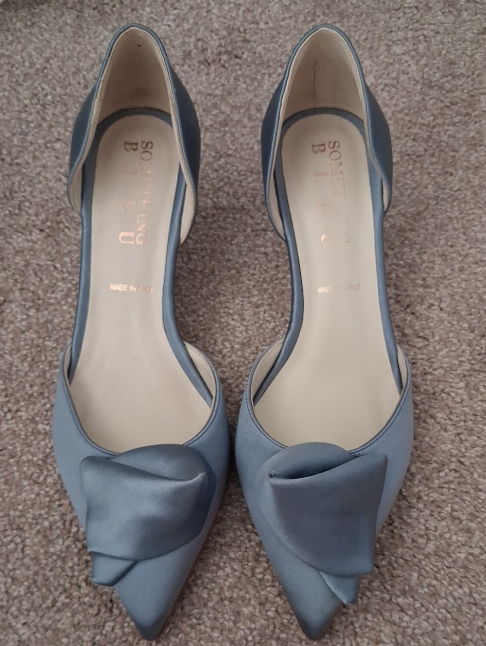 Something Bleu Point & Half Bow Satin Kitten Pumps. Made In Italy 6.5-Fits 7
